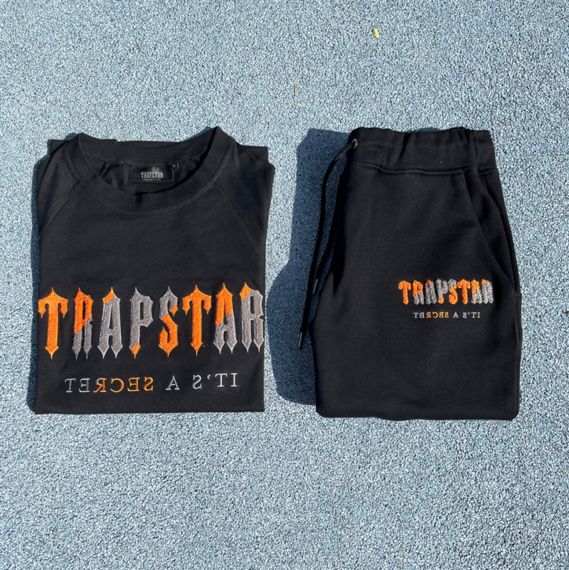 Trapstar Chenille Short Tracksuit Black (orange) - Y2K Supplier