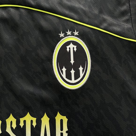 Trapstar football T-shirt BLACK - Image 4